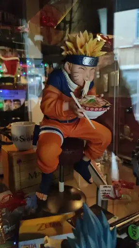 Naruto VS Studio Naruto Eating Ramen Resin Statue