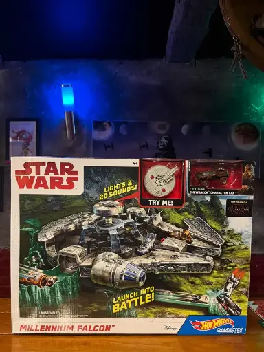 Star Wars Millenium Falcon 
